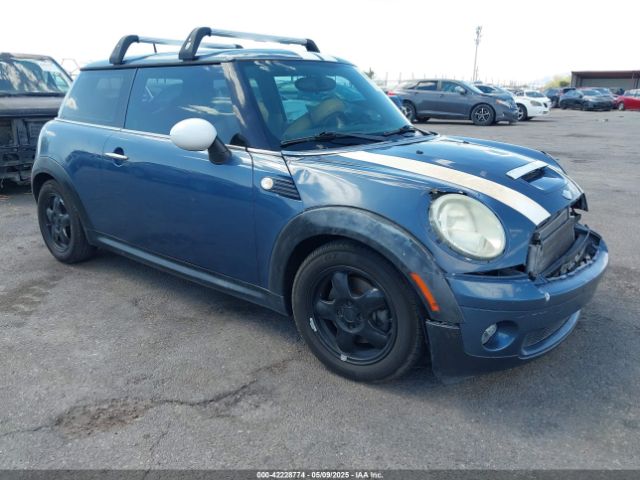 2010 MINI COOPER WMWMF3C52ATZ25692 Photo 0