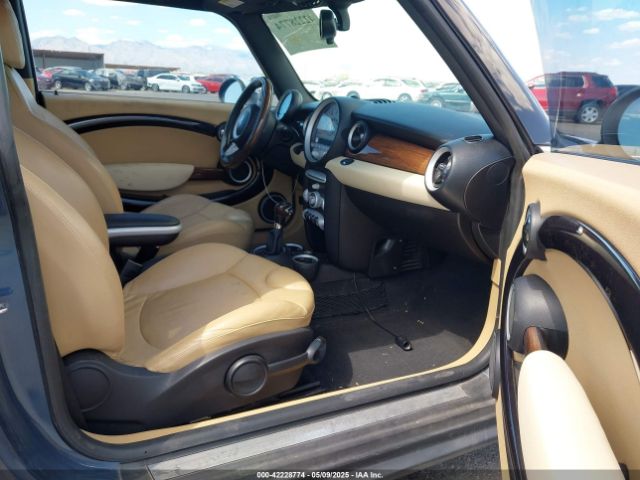2010 MINI COOPER WMWMF3C52ATZ25692 Photo 4