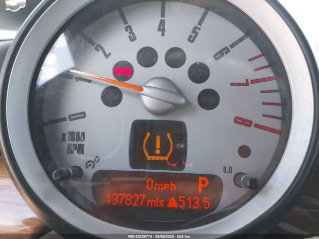 2010 MINI COOPER WMWMF3C52ATZ25692 Photo 6