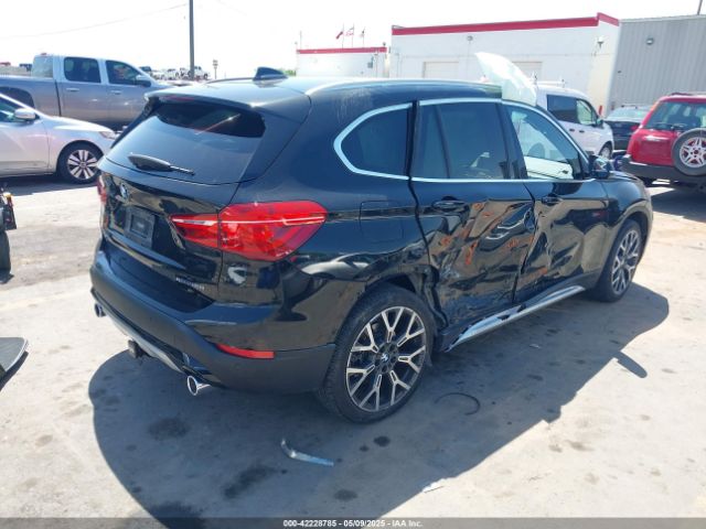 2021 BMW X1 WBXJG9C00M5T85183 Photo 3
