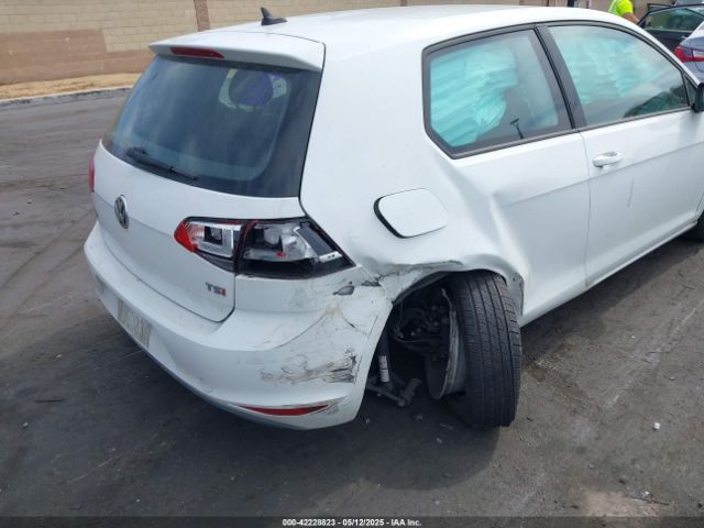 3VW817AU1FM023073 Volkswagen Golf Tsi S 2-door