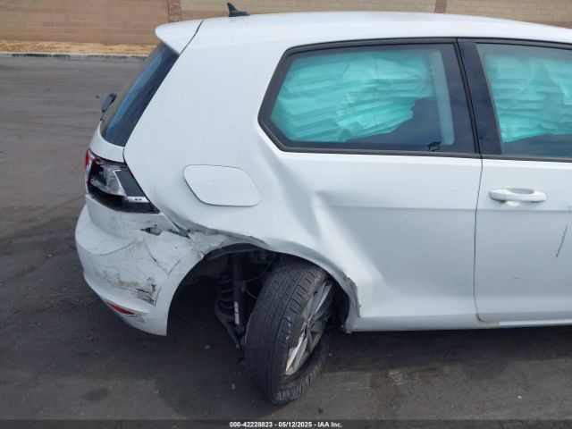 3VW817AU1FM023073 Volkswagen Golf Tsi S 2-door
