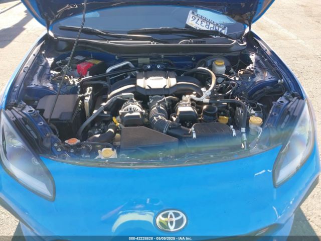 2024 TOYOTA GR86 JF1ZNBE19R8757439 Photo 9