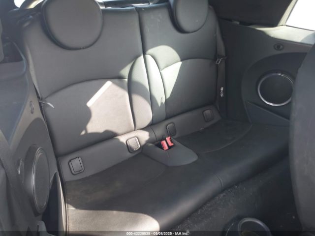 2010 MINI COOPER WMWMR3C56ATU98301 Photo 7