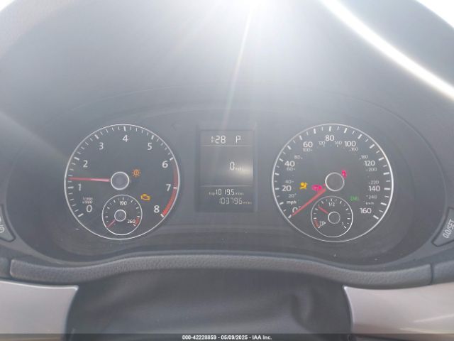 1VWAT7A31EC118381 Volkswagen Passat 1.8t Wolfsburg Edition