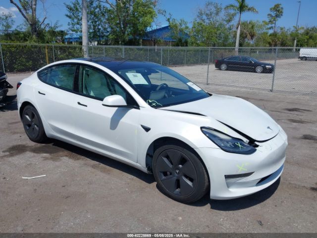 2021 TESLA MODEL 3 5YJ3E1EB5MF847912 Photo 0