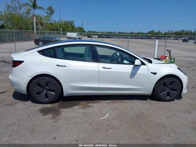 Tesla Model 3 Long Range Dual Motor All-wheel Drive 2021 5YJ3E1EB5MF847912 Image 14