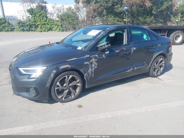 WAUHUDGY4PA070404 Audi 40 tfsi