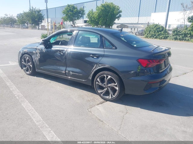 WAUHUDGY4PA070404 Audi 40 tfsi