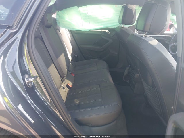 WAUHUDGY4PA070404 Audi 40 tfsi