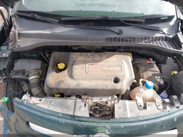 2014 FIAT 500L ZFBCFADH3EZ028642 Photo 9