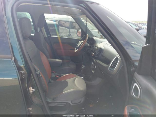 2014 FIAT 500L ZFBCFADH3EZ028642 Photo 4