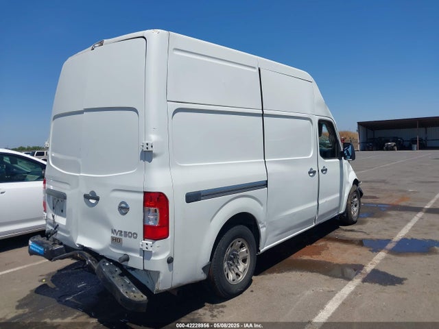 1N6BF0LX4FN806349 Nissan Nv Cargo Nv2500 Hd Sv V6