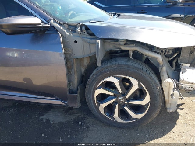 19XFC2F51GE065070 Honda Civic Lx