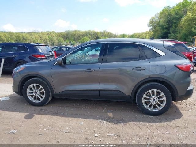 1FMCU0BZ8MUA09021 Ford Escape Se Hybrid