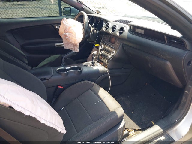 Ford Mustang V6 2016 1FATP8EM2G5329398 Image 5