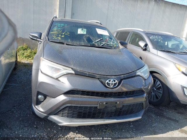 2T3NFREV6GW239717 Toyota RAV4 SE