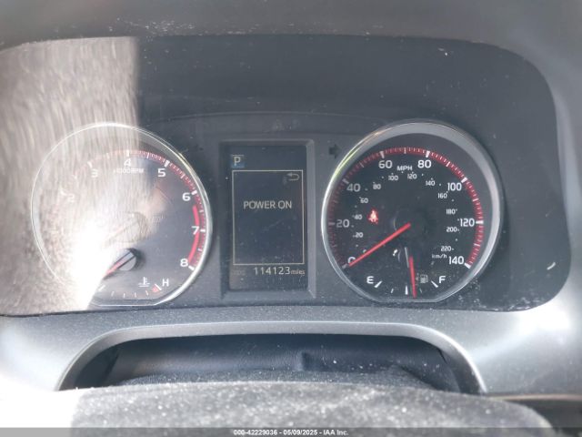 2T3NFREV6GW239717 Toyota RAV4 SE