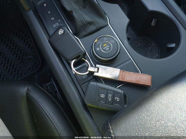 1V2KR2CA0JC572845 Volkswagen Atlas 3.6l V6 Se