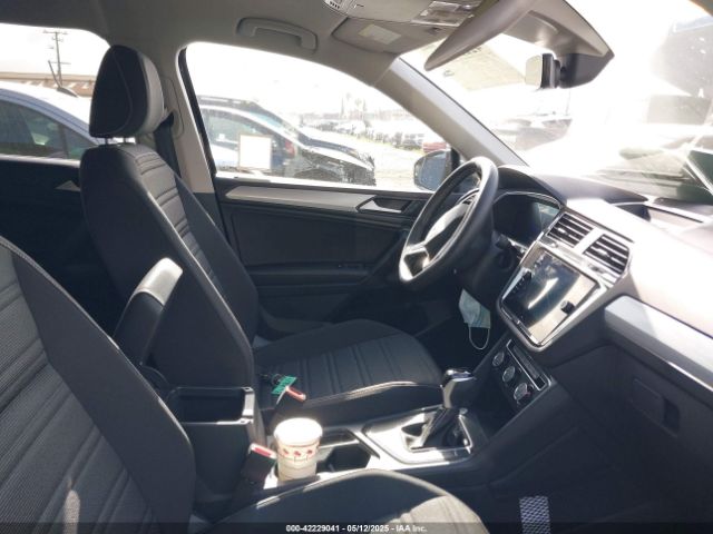 2024 VOLKSWAGEN TIGUAN 3VVRB7AX7RM206806 Photo 4