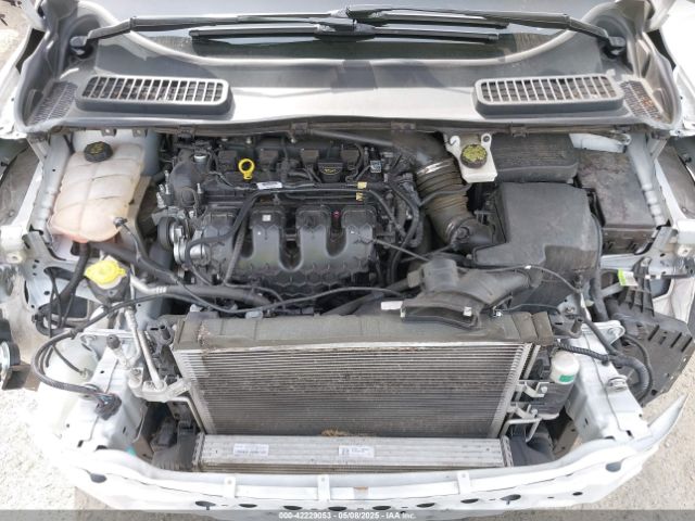 1FMCU9J94FUB96508 Ford Escape Titanium