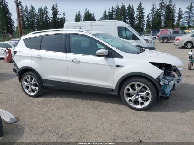 1FMCU9J94FUB96508 Ford Escape Titanium