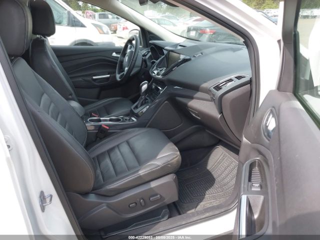 1FMCU9J94FUB96508 Ford Escape Titanium