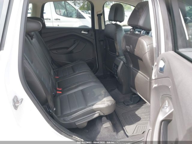 1FMCU9J94FUB96508 Ford Escape Titanium
