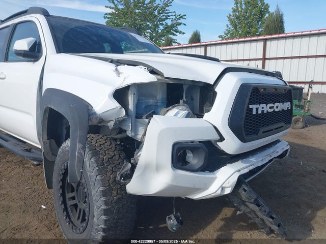 5TFDZ5BN0GX002152 Toyota Tacoma Sr5