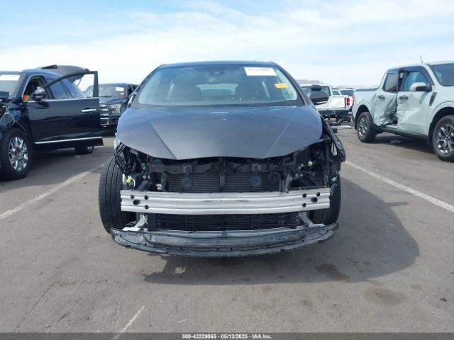 JTDKARFU2L3116050 Toyota Prius Limited