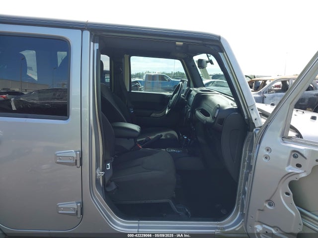 1C4BJWDG9GL225381 Jeep Wrangler
