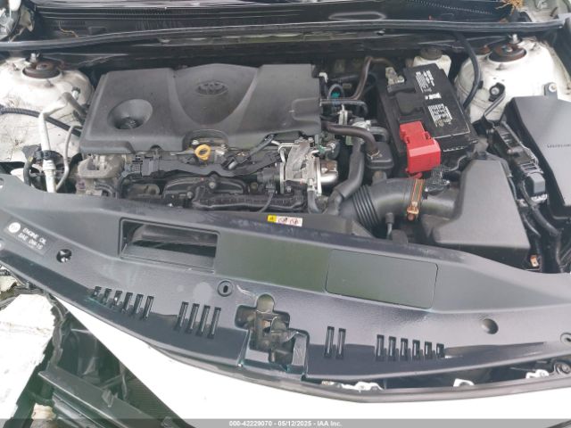 4T1B11HK8JU039006 Toyota CAMRY LE
