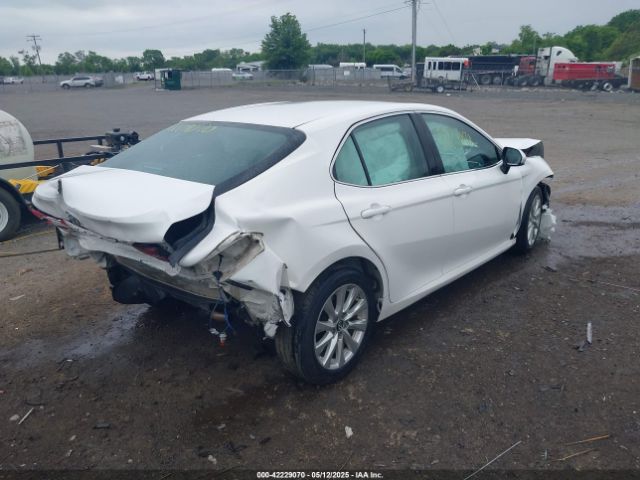 4T1B11HK8JU039006 Toyota CAMRY LE