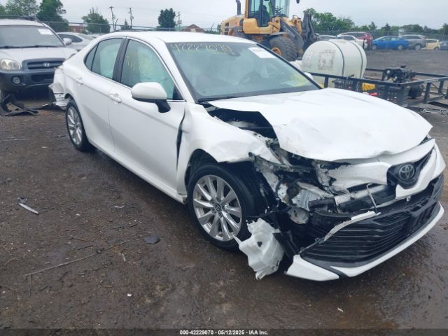 4T1B11HK8JU039006 Toyota CAMRY LE