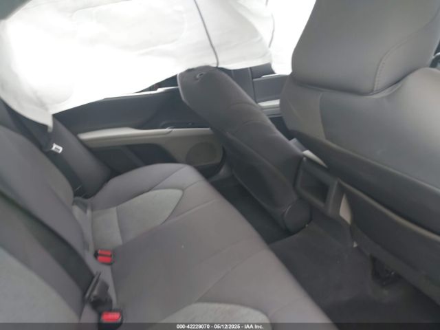 4T1B11HK8JU039006 Toyota CAMRY LE