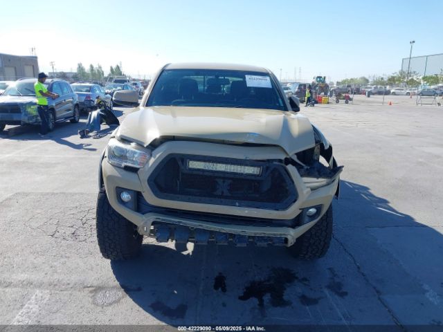 5TFCZ5AN1HX114215 Toyota Tacoma Trd Off Road