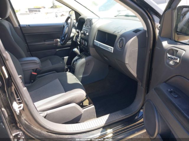 1C4NJCBA1ED777068 Jeep Compass Sport