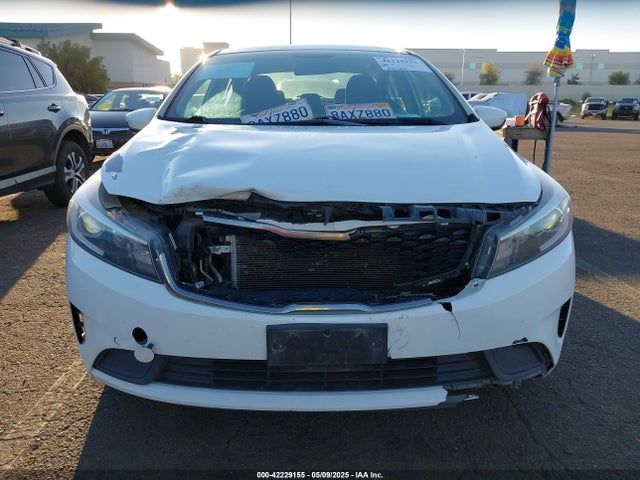 KIA FORTE LX 2017 3KPFK4A73HE017806 Image 12