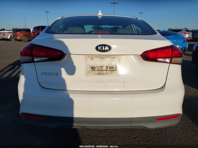 KIA FORTE LX 2017 3KPFK4A73HE017806 Image 16