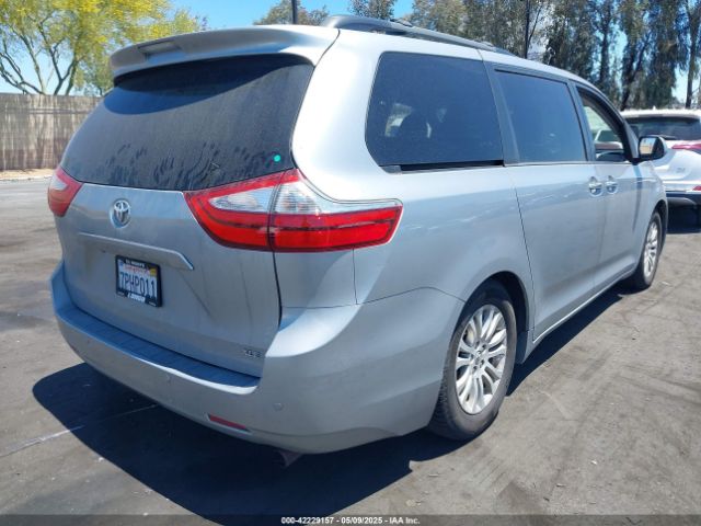 5TDYK3DC6FS656843 Toyota Sienna Xle 8 Passenger