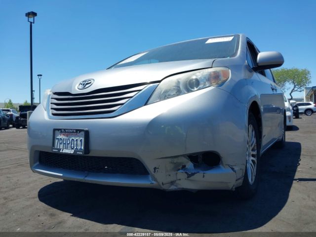 5TDYK3DC6FS656843 Toyota Sienna Xle 8 Passenger