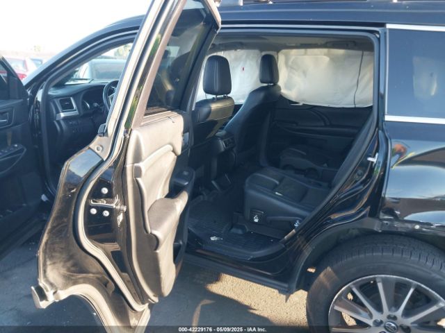 5TDKZRFH4HS520808 Toyota Highlander Se