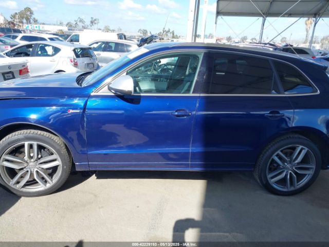 WA1CGAFP7EA070688 Audi SQ5