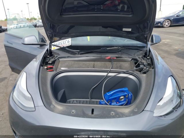 2023 TESLA MODEL Y 7SAYGDEFXPF897975 Photo 9