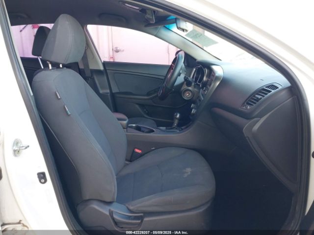 KNAGM4A70F5560423 KIA Optima Lx