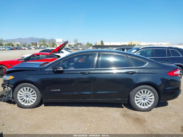 3FA6P0LU8ER207902 Ford Fusion Hybrid Se