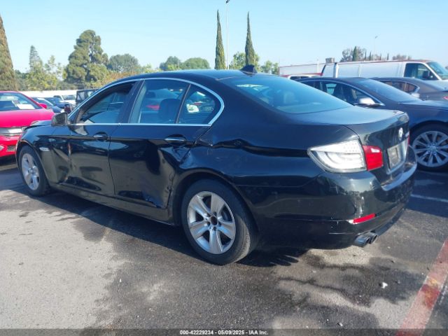 2013 BMW 528I WBAXG5C50DDY32805 Photo 2