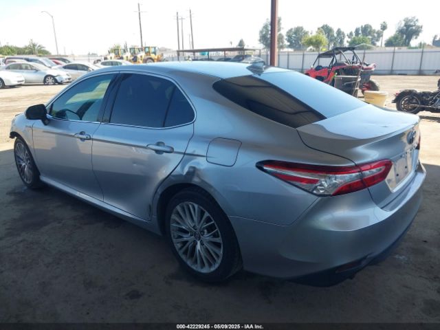 4T1B21HK1JU002828 Toyota Camry Hybrid Xle