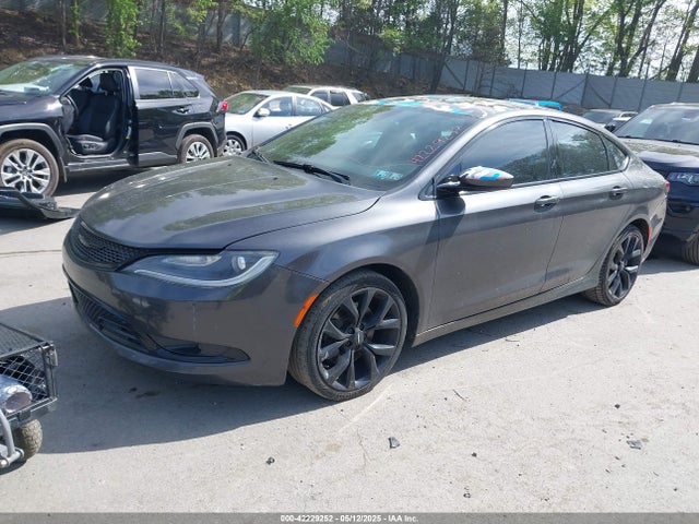Chrysler 200 S 2015 1C3CCCBB3FN613959 Image 2
