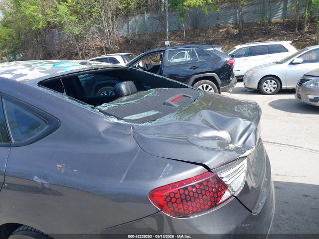 Chrysler 200 S 2015 1C3CCCBB3FN613959 Image 6